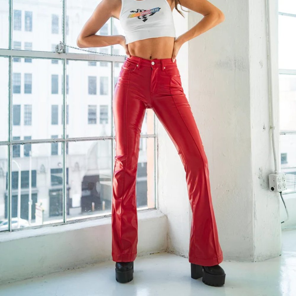 NWT - Revice VENUS FLARES / X MARS - Size 29